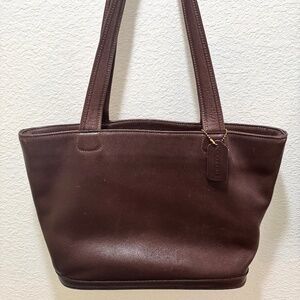 Coach Bleeker Basket Shoulder Bag